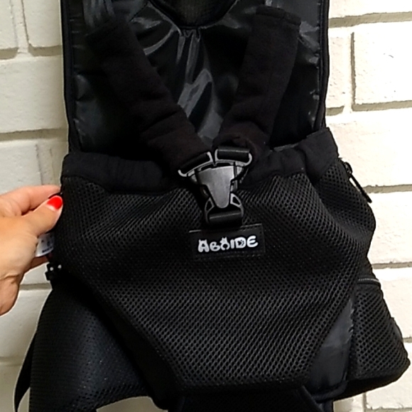 ABOIDE Black Pet Carrier Backpack. Size Medium